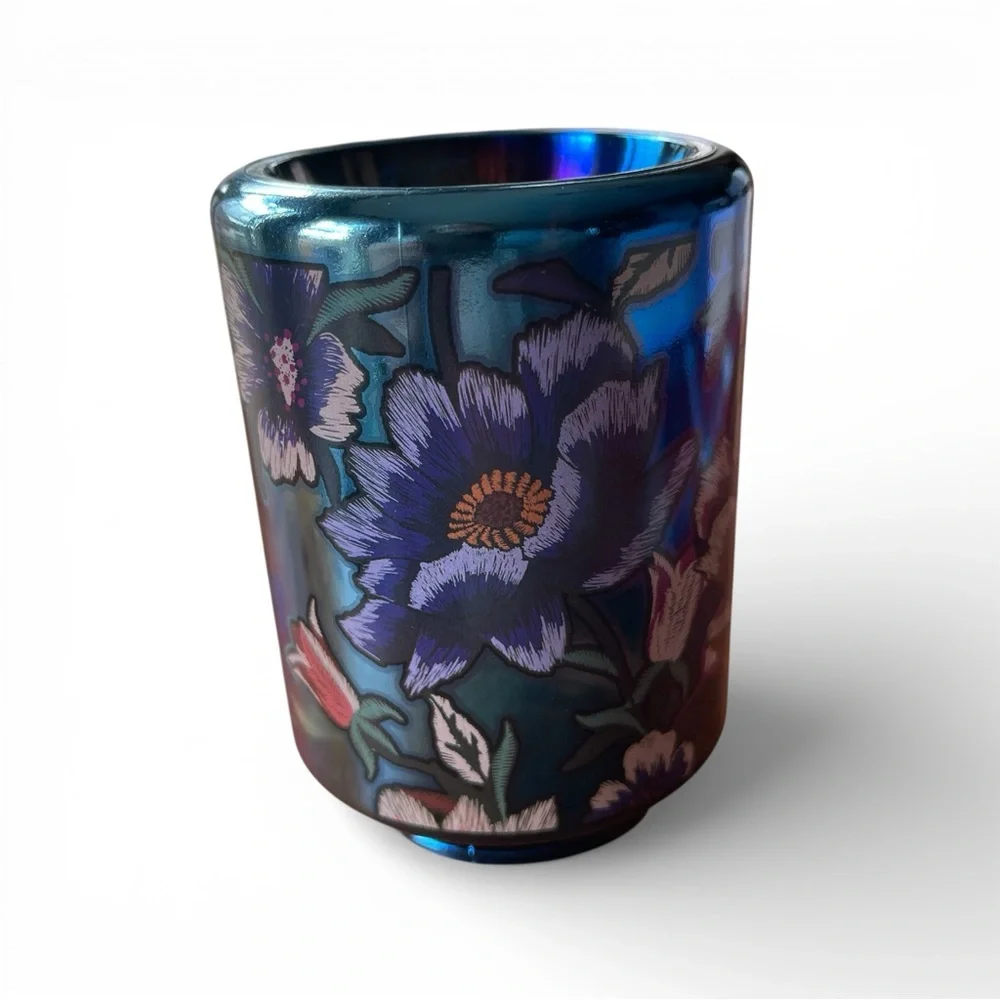 Scentsy Plug In Midnight Blue Wax Warmer Floral Iridescent Glass Night Light NIB - Picture 2 of 7